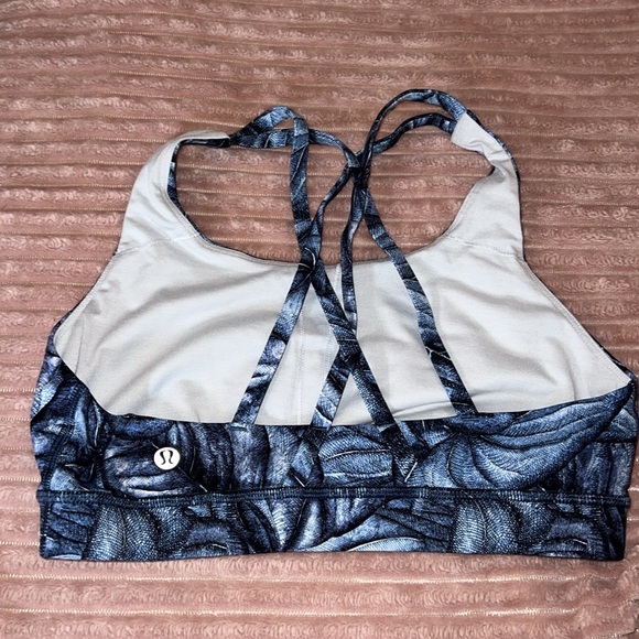 Lululemon Energy Bra (Nulux) Mini Concrete Jungle Alpine White Multi size 8 EUC. - Picture 9 of 15